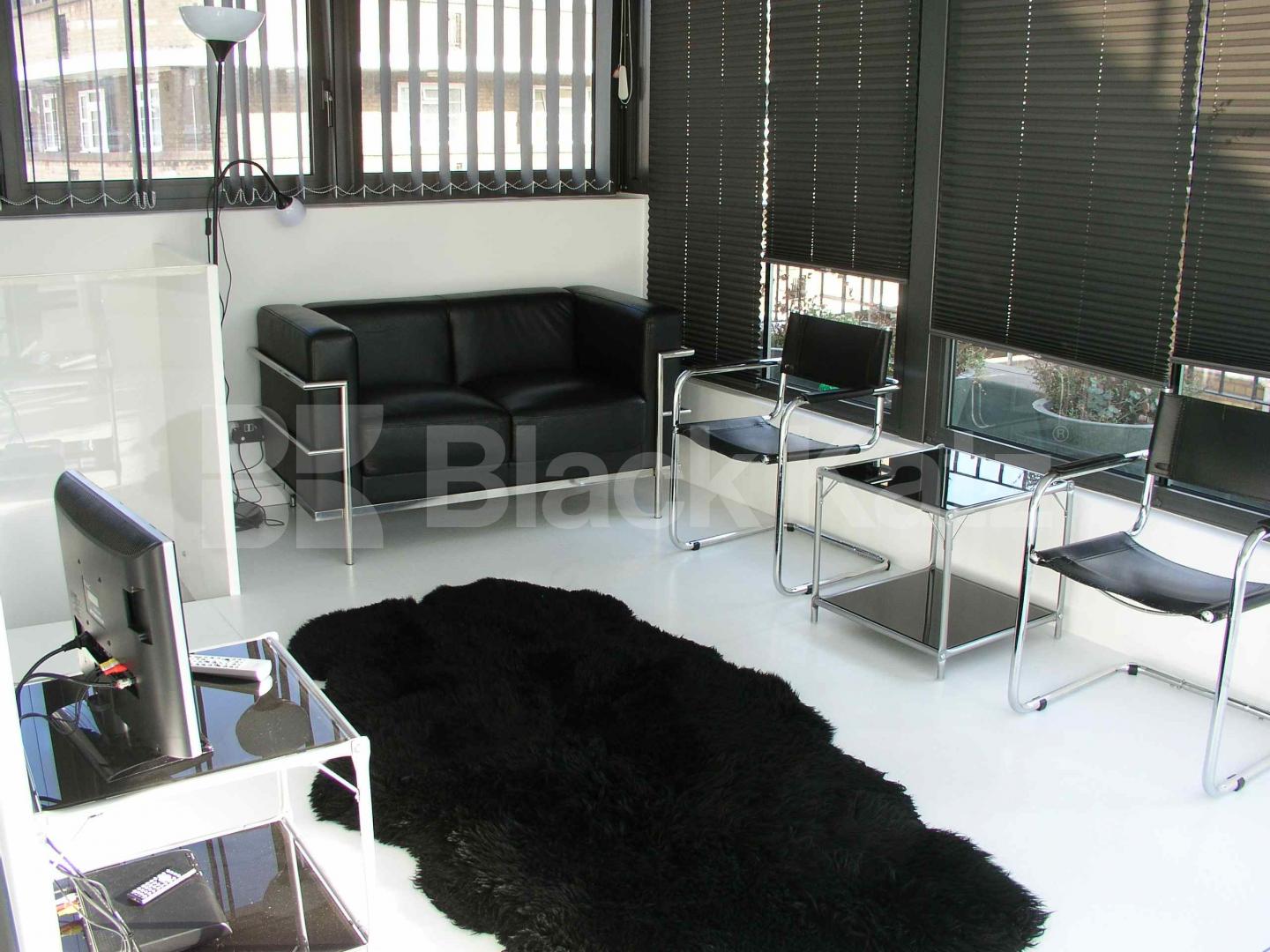 			LET, 2 Bedroom, 1 bath, 1 reception Penthouse			 Lower Marsh, Waterloo