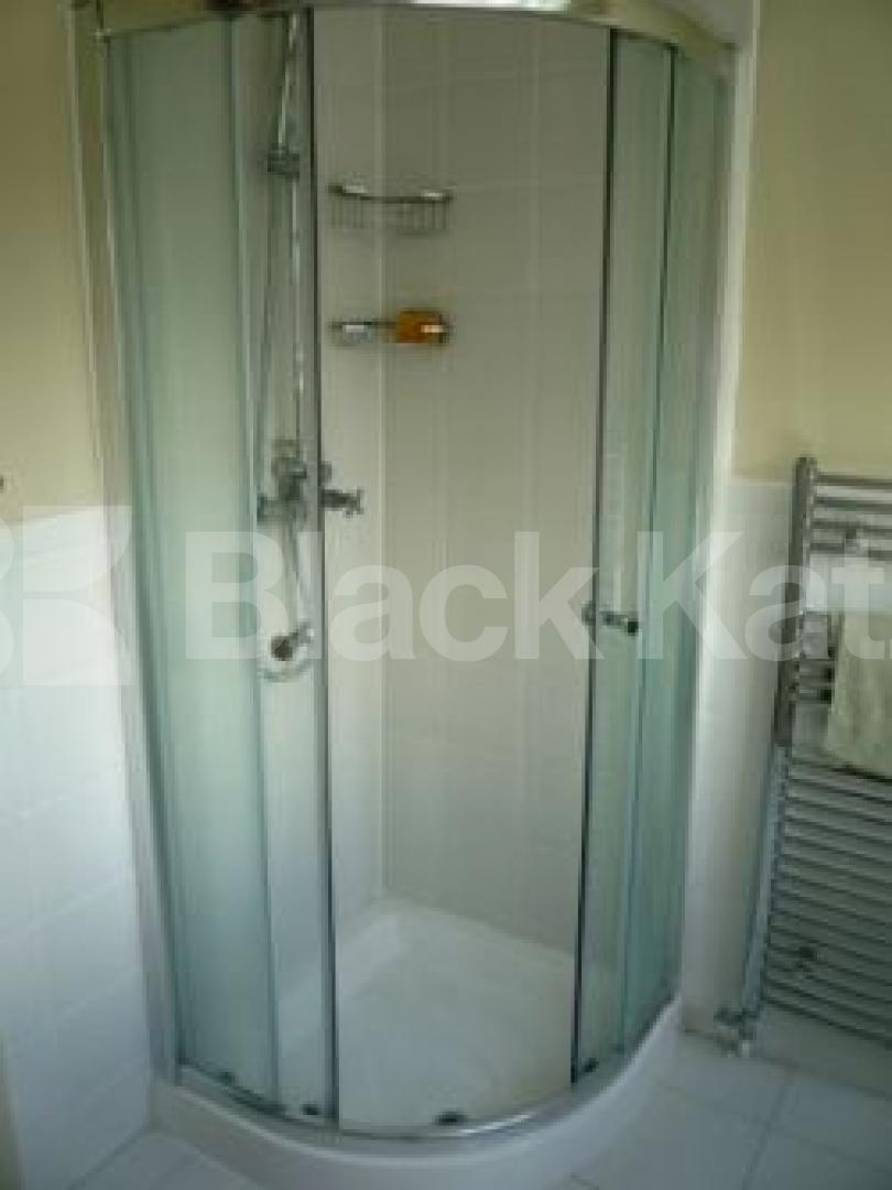 			NEW INSTRUCTION!, 2 Bedroom, 1 bath, 1 reception Flat			 Rokesly Avenue, Crouch End