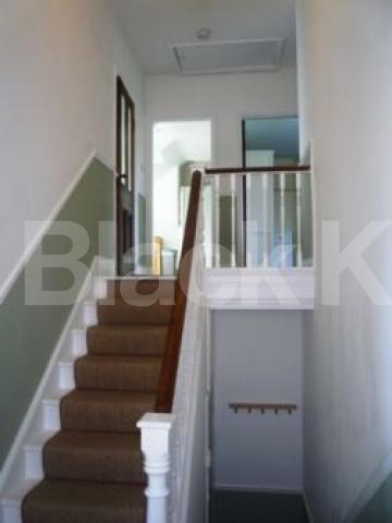 			NEW INSTRUCTION!, 2 Bedroom, 1 bath, 1 reception Flat			 Rokesly Avenue, Crouch End