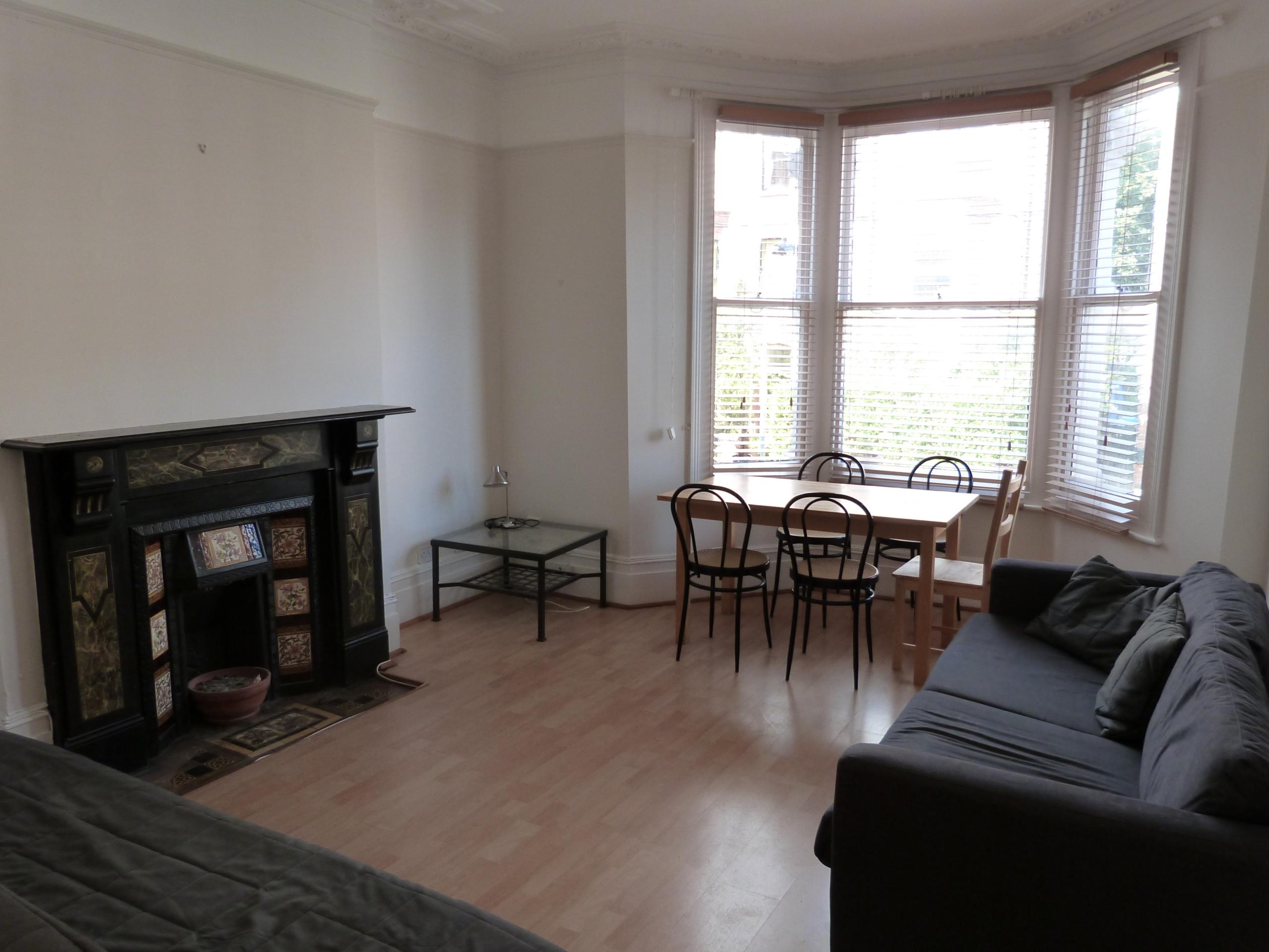 			2 Bedroom, 1 bath, 1 reception Flat			 Savernake Road, BELSIZE PARK/HAMPSTEAD HEATH NW3