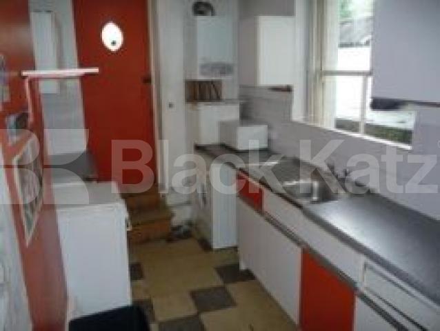 			3 Bedroom, 1 bath, 1 reception Flat			 Devonshire House, Crouch End