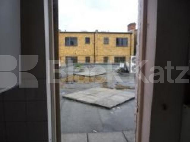 			3 Bedroom, 1 bath, 1 reception Flat			 Devonshire House, Crouch End