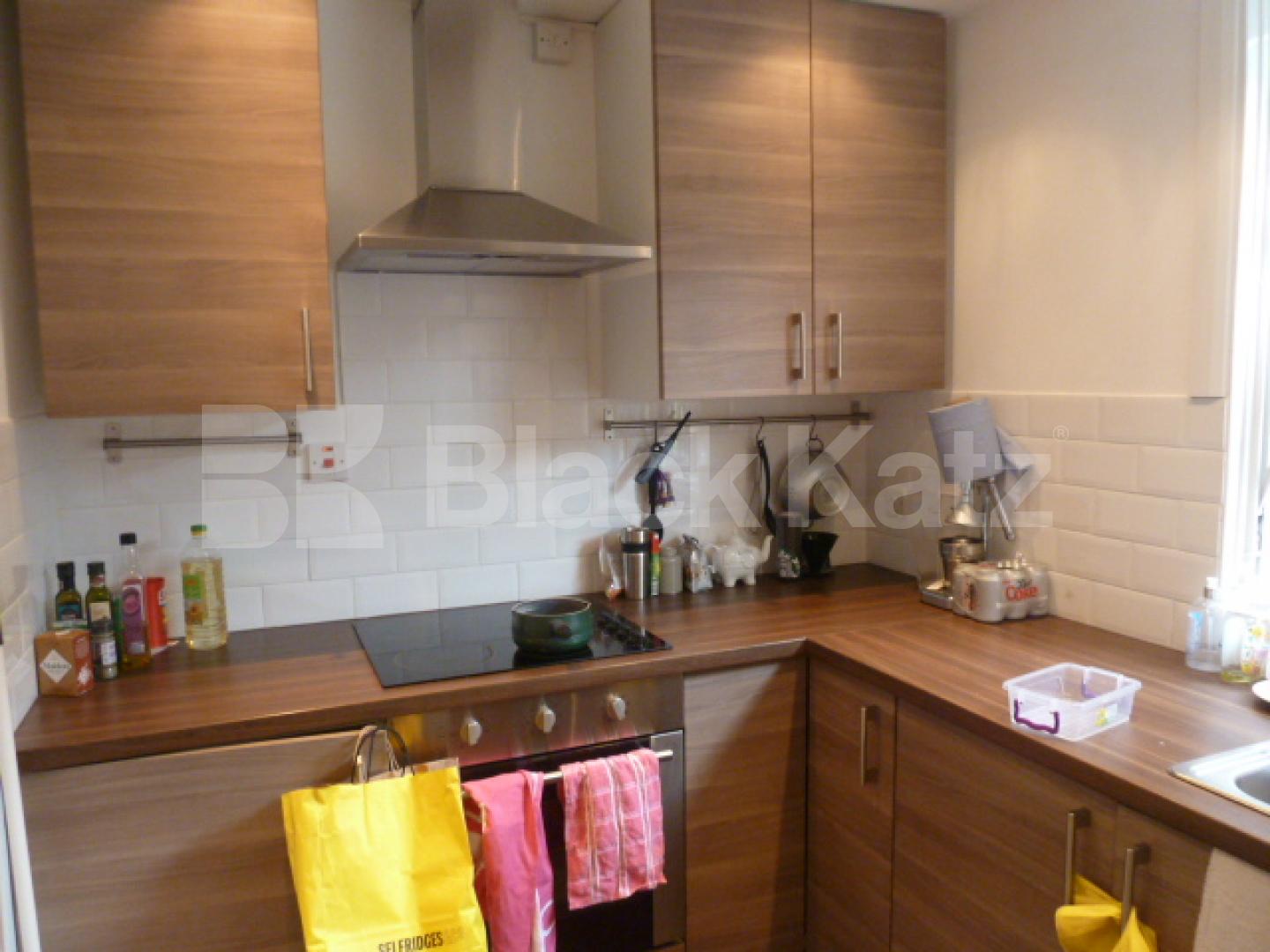 			New Instruction, 2 Bedroom, 1 bath, 1 reception Flat			 Hackney Road, SHOREDITCH