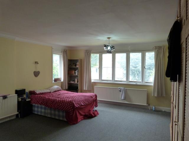 			ALL UTILITIES INCLUDED AS WELL AS WIFI!, 4 Bedroom, 1 bath, 1 reception Flat			 Teignmouth Road, WILLESDEN GREEN