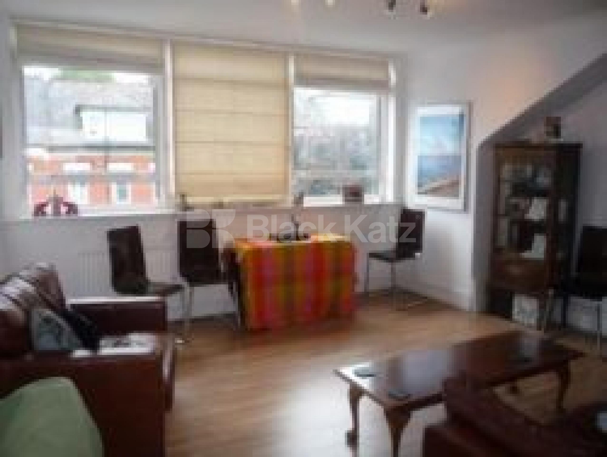 			UNIQUE PROPERTY!, 2 Bedroom, 1 bath, 1 reception Flat			 Hillfield Avenue, CROUCH END N8
