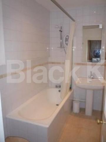 			Studio Apartment, 1 bath, 1 reception Flat			 Woodland Rise, MUSWELL HILL