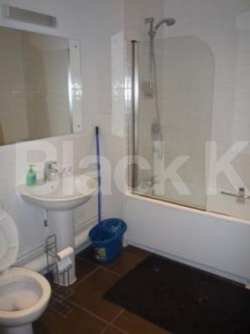 			2 Bedroom, 1 bath, 1 reception Flat			 West Point, CROUCH END BORDERS N8