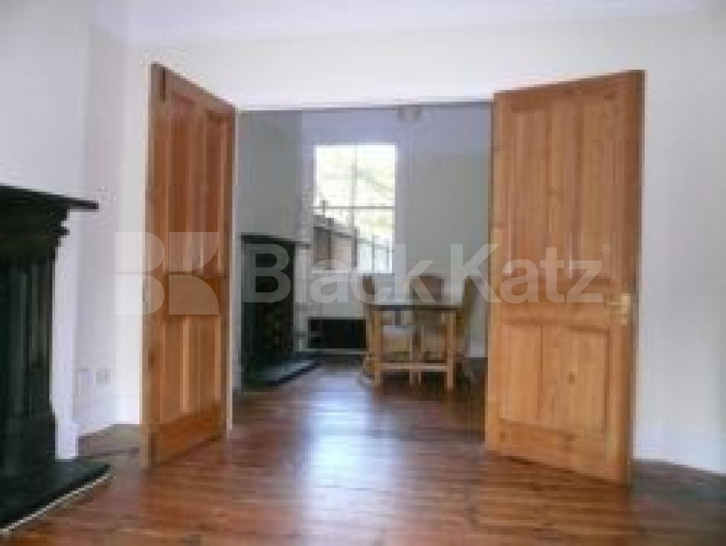 			5 Bedroom, 1 bath, 1 reception Flat			 Rathcoole Grdens, CROUCH END N8