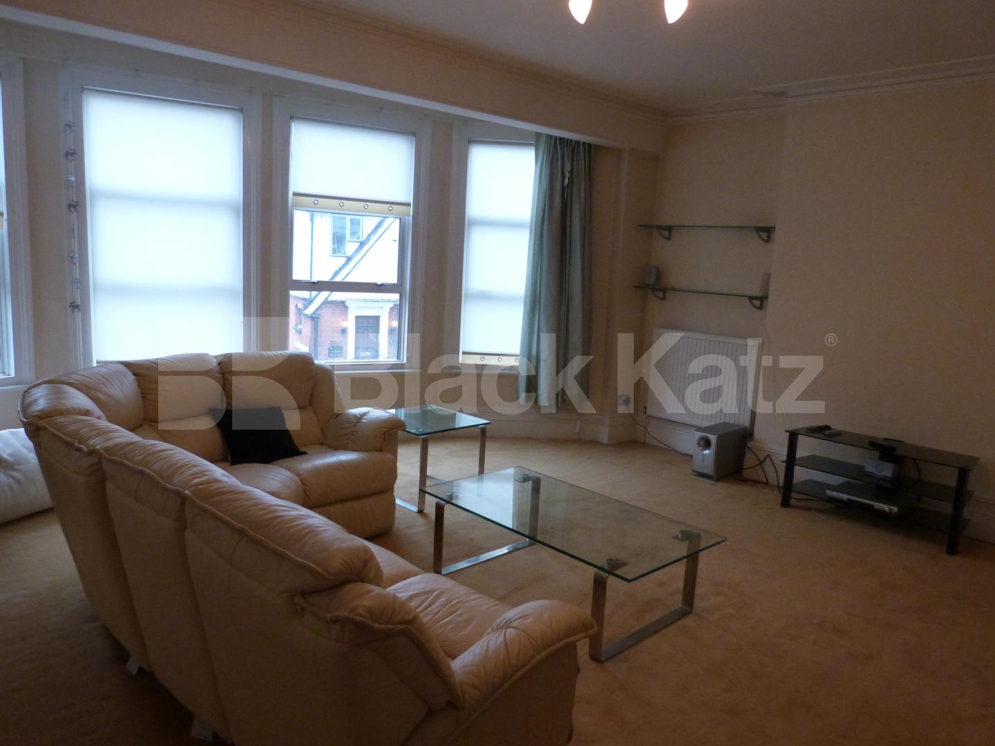 			Only 1 month's deposit instead of 6 weeks saving £608!, 2 Bedroom, 1 bath, 1 reception Flat			 Muswell Hill Broadway, MUSWELL HILL