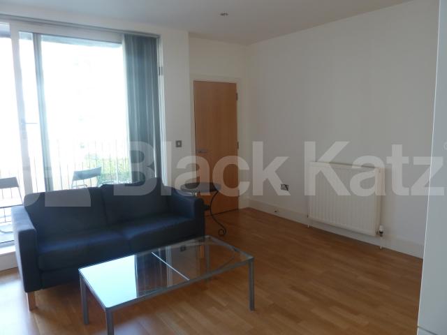 			New Instruction, 1 Bedroom, 1 bath, 1 reception Apartment			 Hamond Square, Hoxton