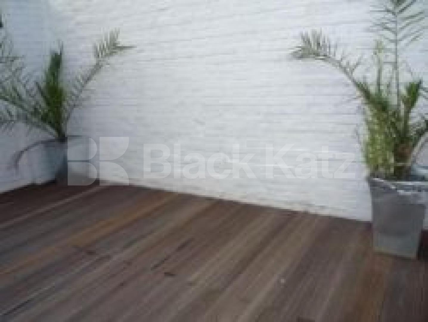 			AMAZING FLAT!, 2 Bedroom, 1 bath, 1 reception Ground Floor Flat			 Wightman Road, HORNSEY