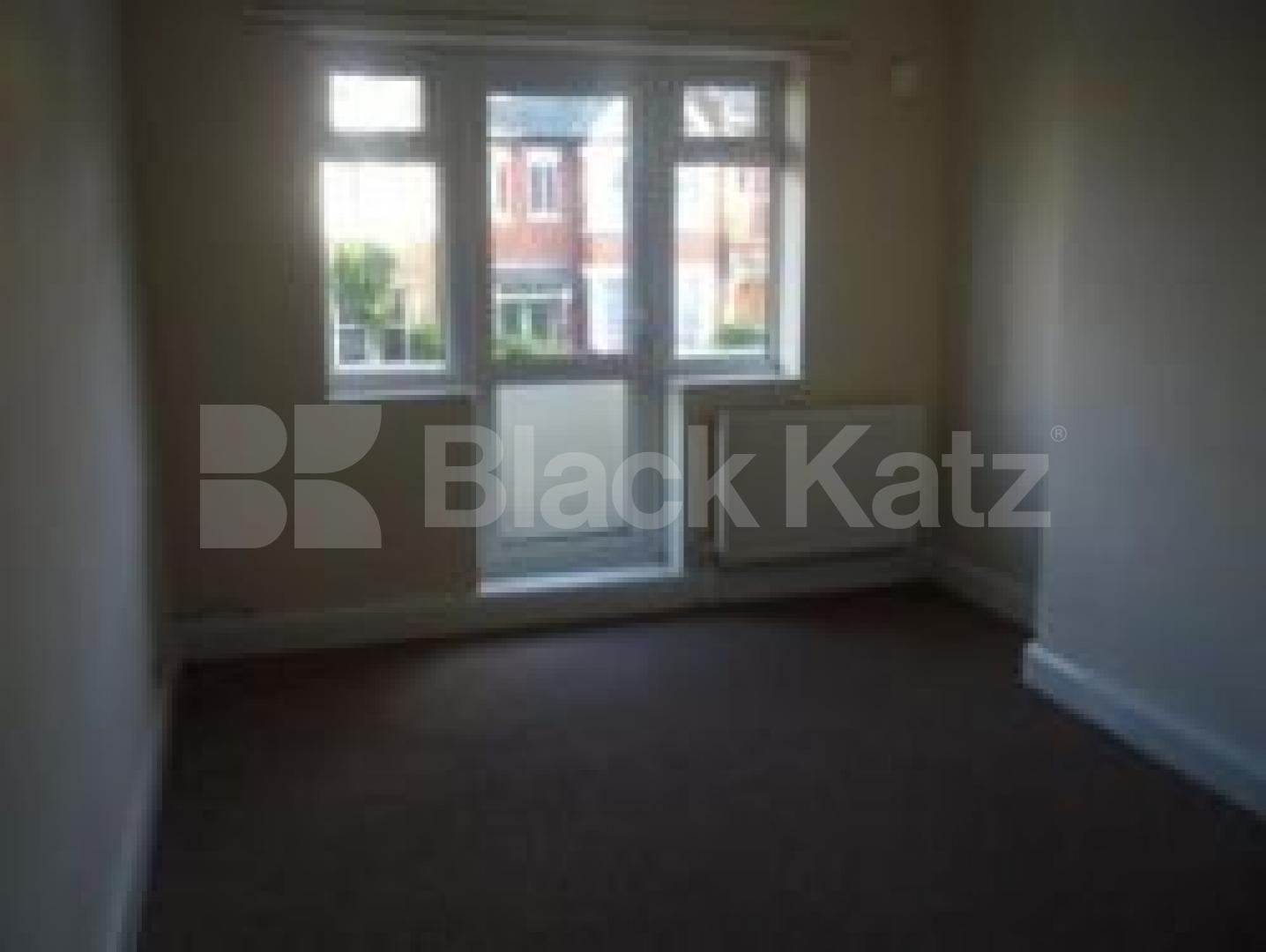 			2 Bedroom, 1 bath, 1 reception Flat			 Wilton Court, MUSWELL HILL