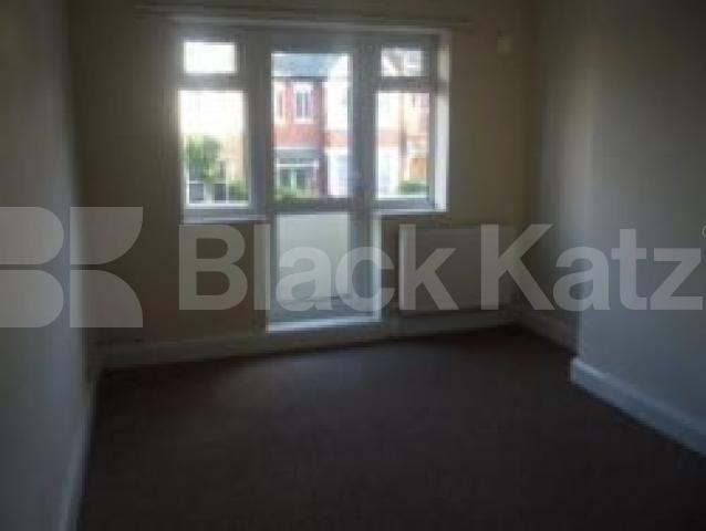 			2 Bedroom, 1 bath, 1 reception Flat			 Wilton Court, MUSWELL HILL