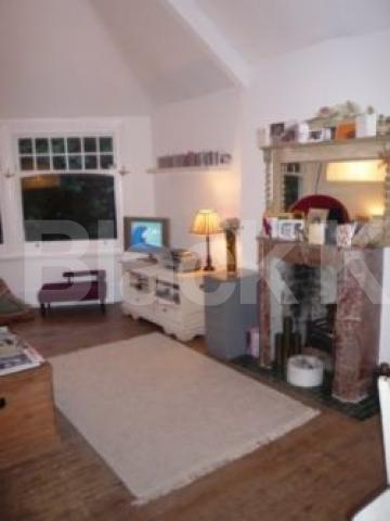 			VERY UNIQUE!, 1 Bedroom, 1 bath, 1 reception Flat			 Avenue Mews, MUSWELL HILL N10