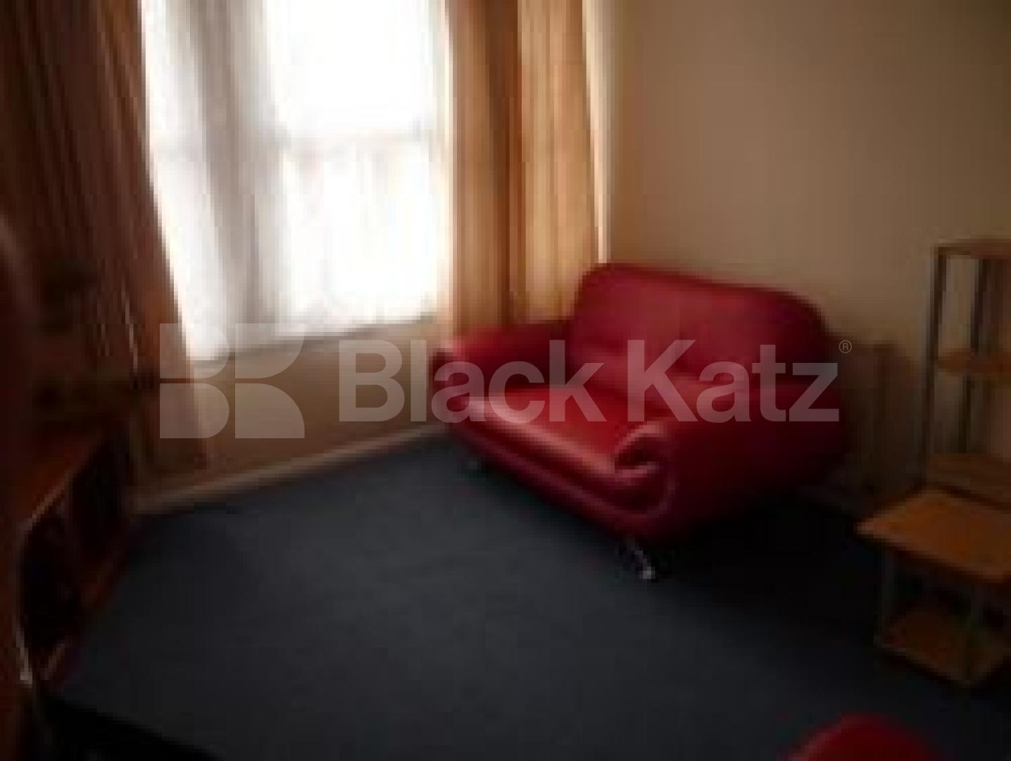 			LET!, 2 Bedroom, 1 bath, 1 reception Flat			 Inderwick Road, Crouch End