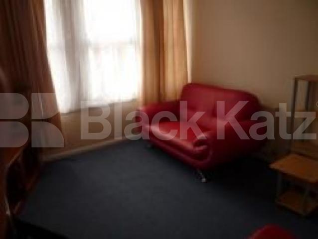 			LET!, 2 Bedroom, 1 bath, 1 reception Flat			 Inderwick Road, Crouch End