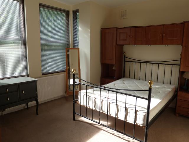 			STUNNING ROOF TERRACE!, 1 Bedroom, 1 bath, 1 reception Flat			 Sherriff Road, WEST HAMPSTEAD