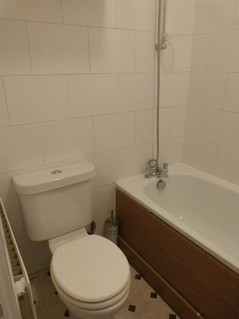 			STUNNING ROOF TERRACE!, 1 Bedroom, 1 bath, 1 reception Flat			 Sherriff Road, WEST HAMPSTEAD