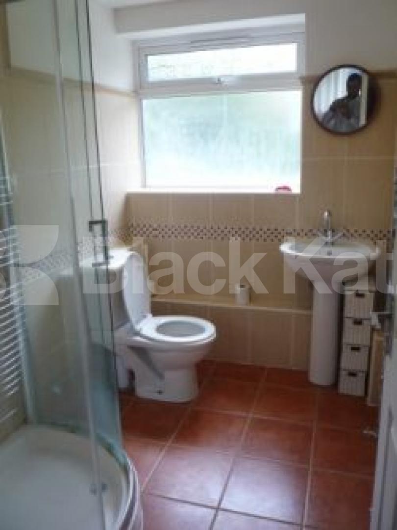 			Great value for money!, 2 Bedroom, 1 bath, 1 reception Flat			 Barnard Hill, MUSWELL HILL