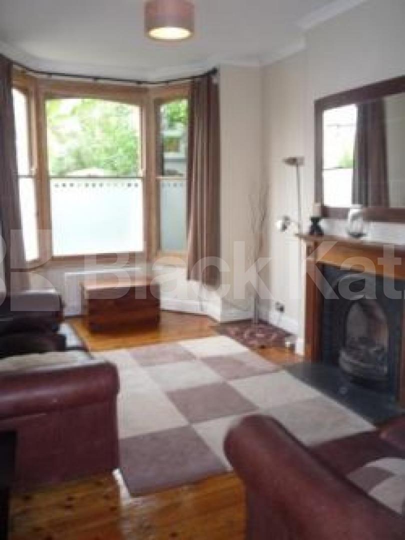 			LET!, 2 Bedroom, 1 bath, 1 reception Ground Floor Flat			 Nelson Road, CROUCH END