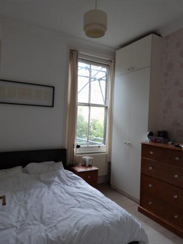 			1 Bedroom, 1 bath, 1 reception Flat			 Hemstal Road, WEST HAMPSTEAD