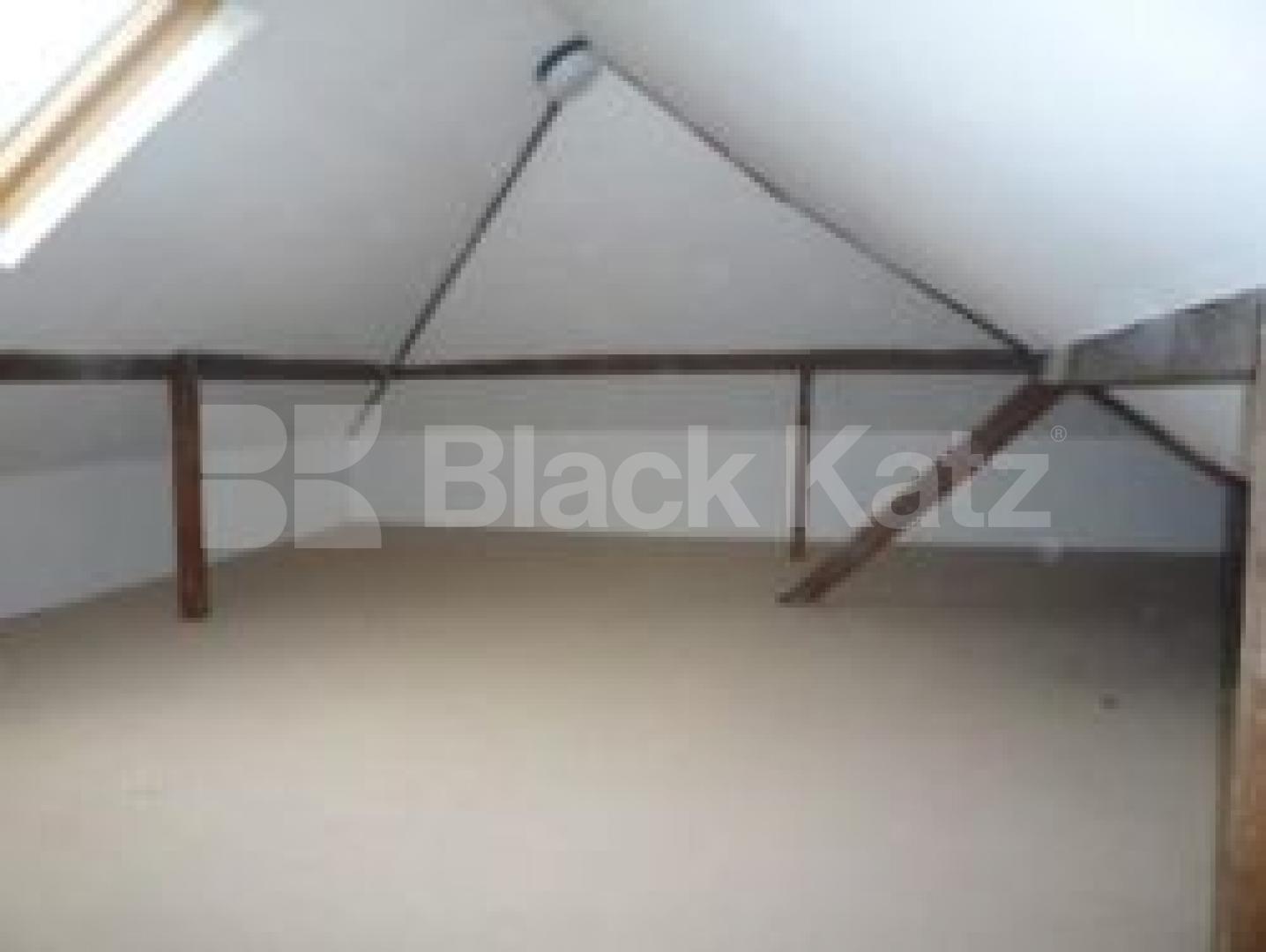 			Fantastic house!, 3 Bedroom, 1 bath, 1 reception House			 Cranley Gardens, Muswell Hill