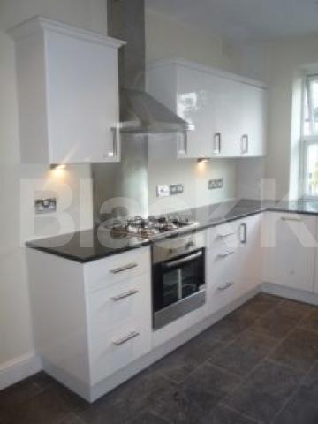 			2 Bedroom, 1 bath, 1 reception Flat			 Church Road, Highgate