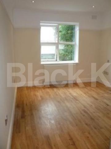 			2 Bedroom, 1 bath, 1 reception Flat			 Church Road, Highgate