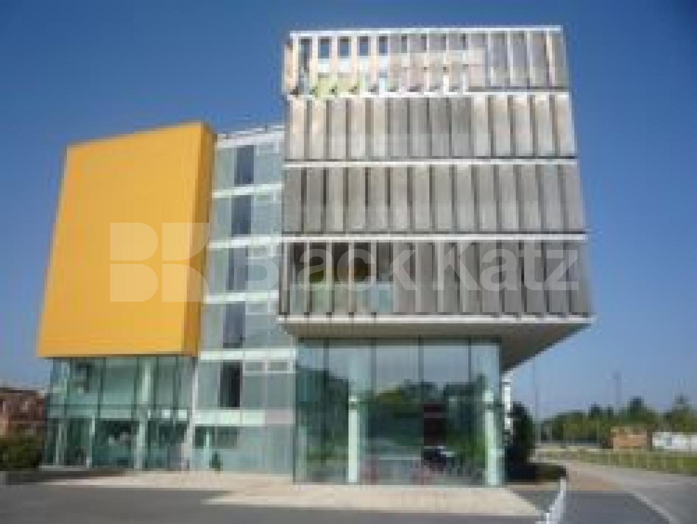 			LET!, 2 Bedroom, 1 bath, 1 reception Flat			 New River Village, Crouch End