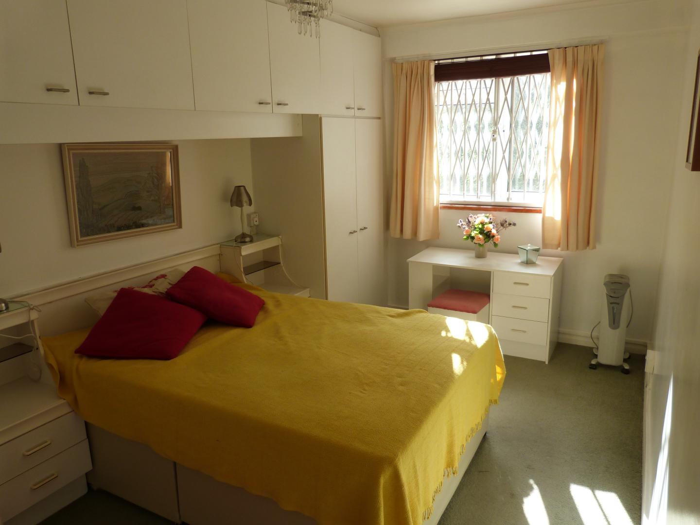 			3 Bedroom, 1 bath, 1 reception Flat			 Shoot Up Hill, KILBURN