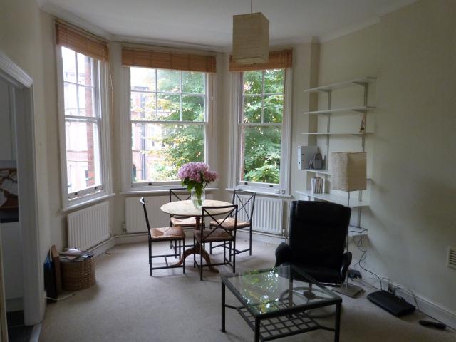 			2 Bedroom, 1 bath, 1 reception Flat			 Greencroft Gardens, WEST HAMPSTEAD
