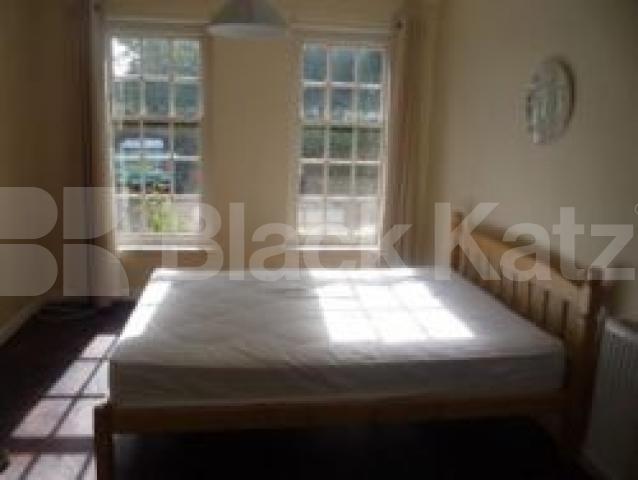 			LET!, 2 Bedroom, 1 bath, 1 reception Flat			 Stanhope Road, HIGHGATE