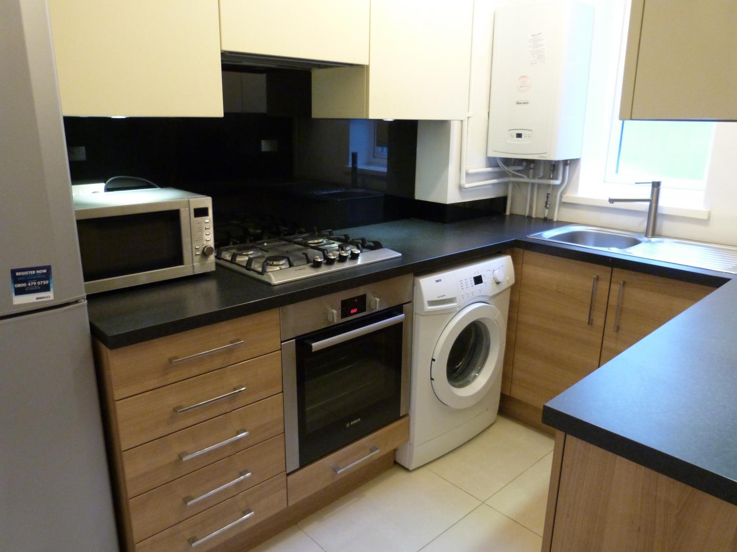 			2 Bedroom, 1 bath, 1 reception Flat			 Shoot Up Hill, WEST HAMPSTEAD
