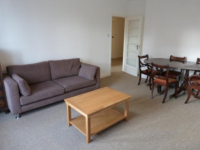 			2 Bedroom, 1 bath, 1 reception Flat			 Shoot Up Hill, WEST HAMPSTEAD