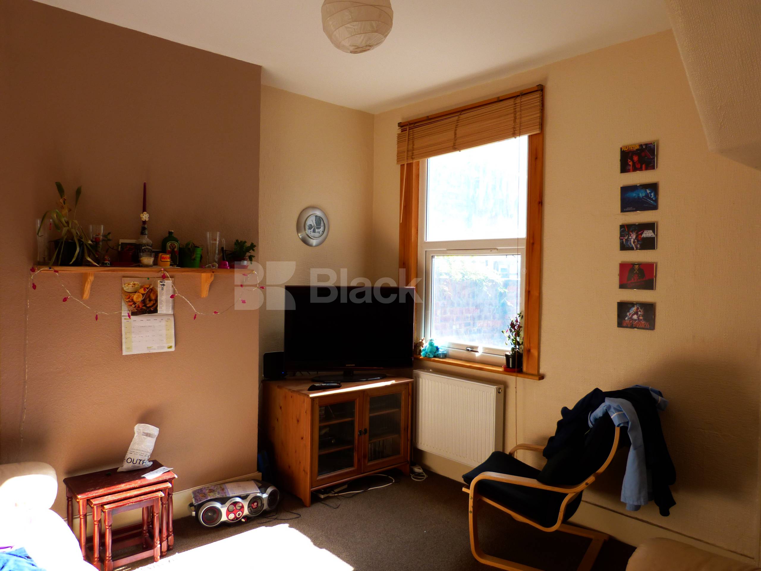 			3 Bedroom, 1 bath, 1 reception House			 Vartry Road, Seven Sisters N15