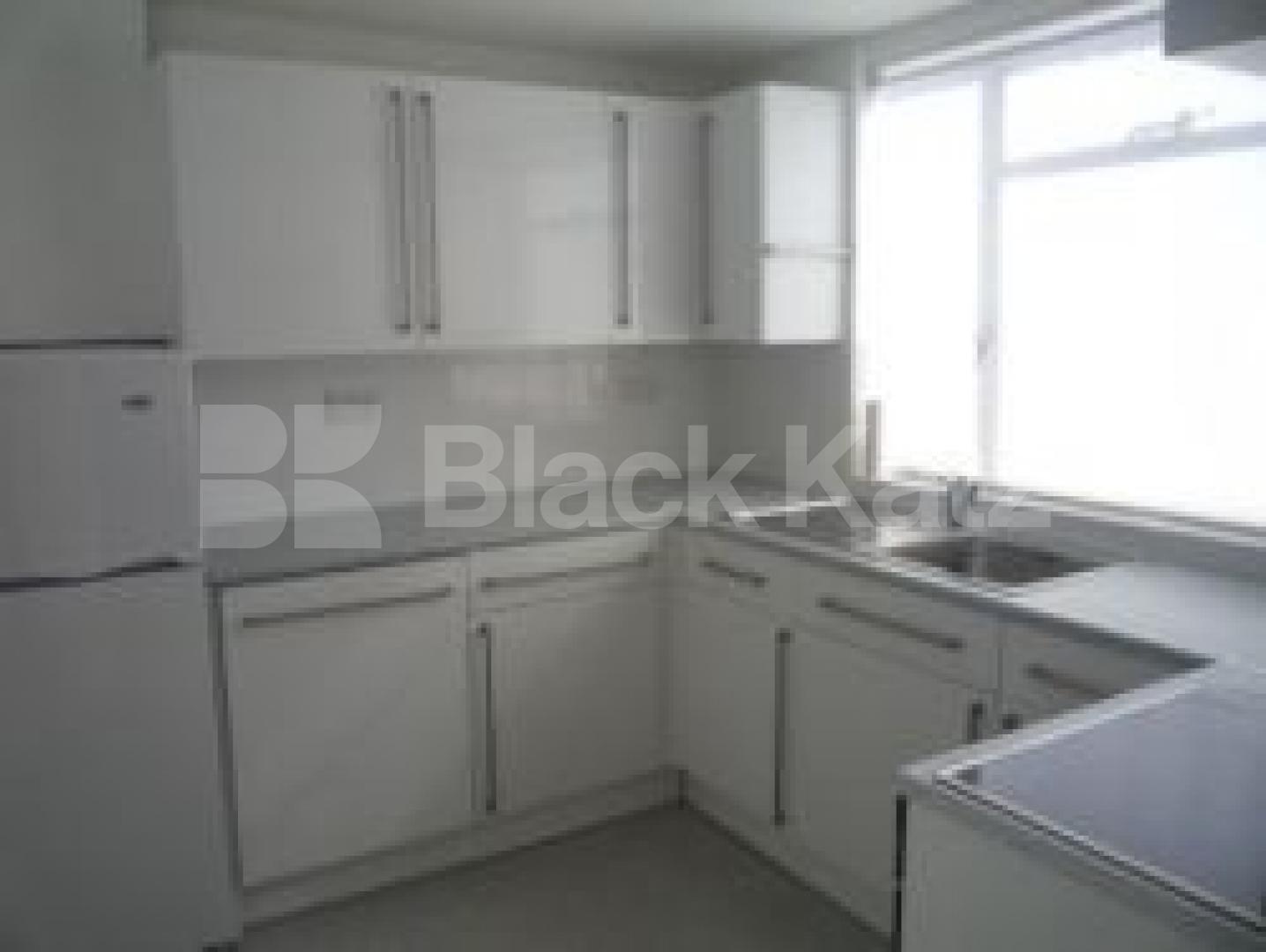 			LET!, 2 Bedroom, 1 bath, 1 reception House			 Lynton Road, CROUCH END