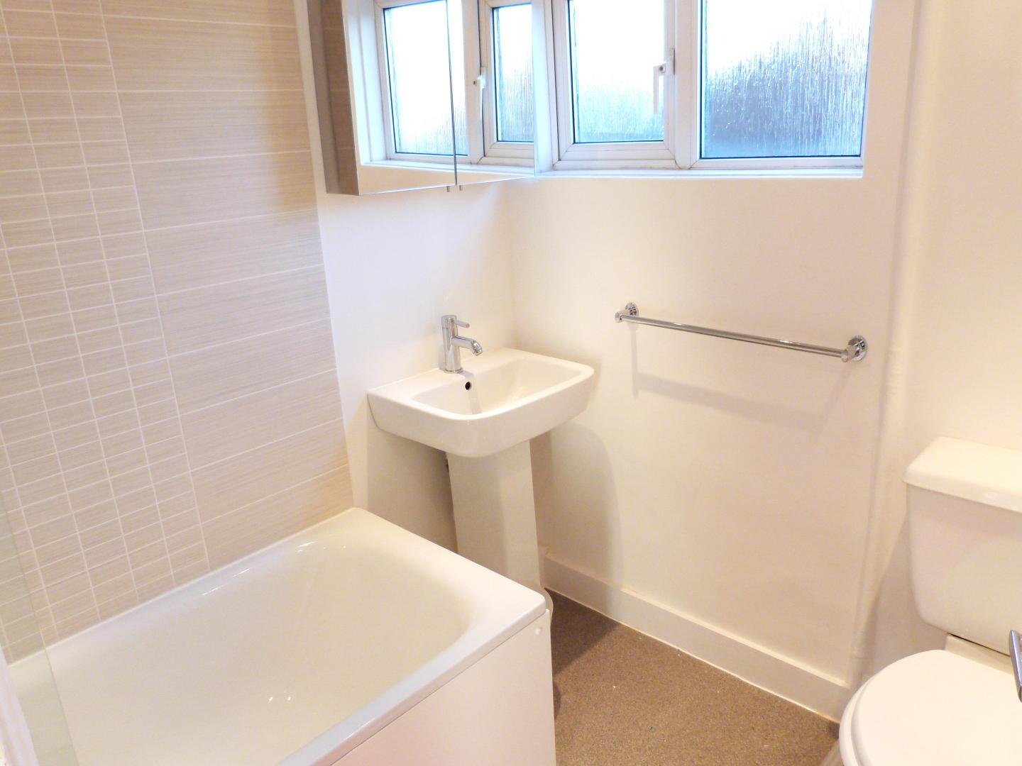 			LET, 1 Bedroom, 1 bath, 1 reception Flat			 Elm Grove, CRICKLEWOOD