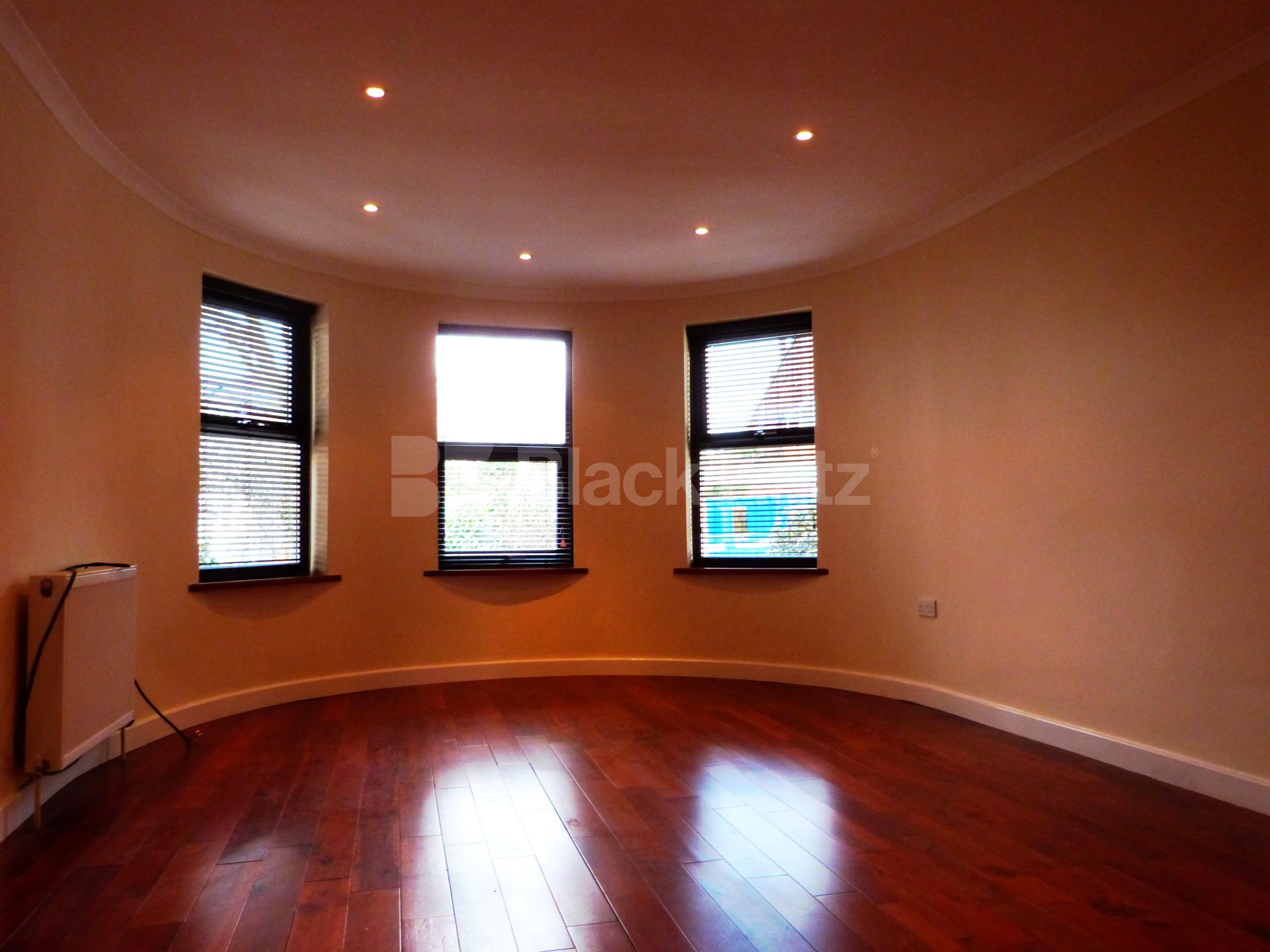 			4 Bedroom, 1 bath, 1 reception House			 Wolesley Road, Crouch End N8