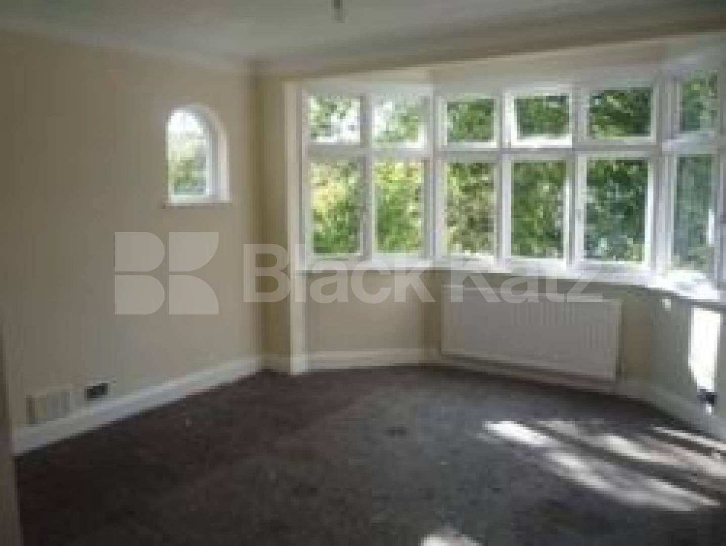 			5 Bedroom, 1 bath, 1 reception House			 Albert Road, Alexandra Palace