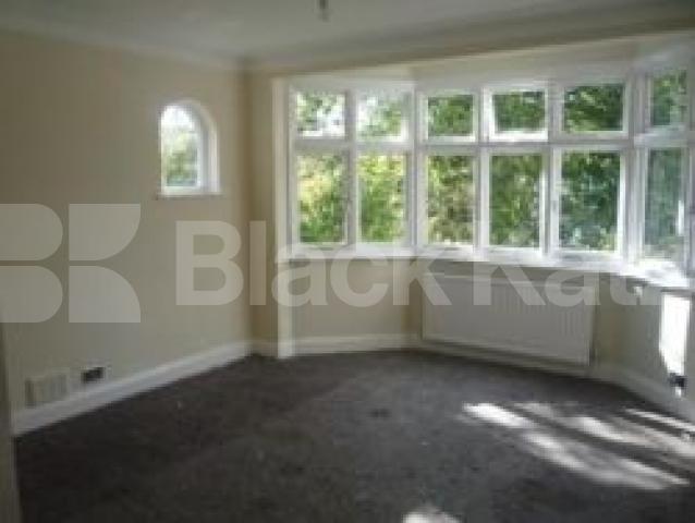 			5 Bedroom, 1 bath, 1 reception House			 Albert Road, Alexandra Palace