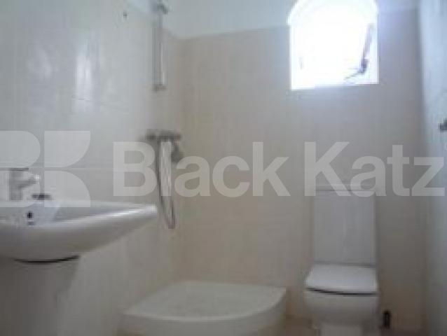 			5 Bedroom, 1 bath, 1 reception House			 Albert Road, Alexandra Palace