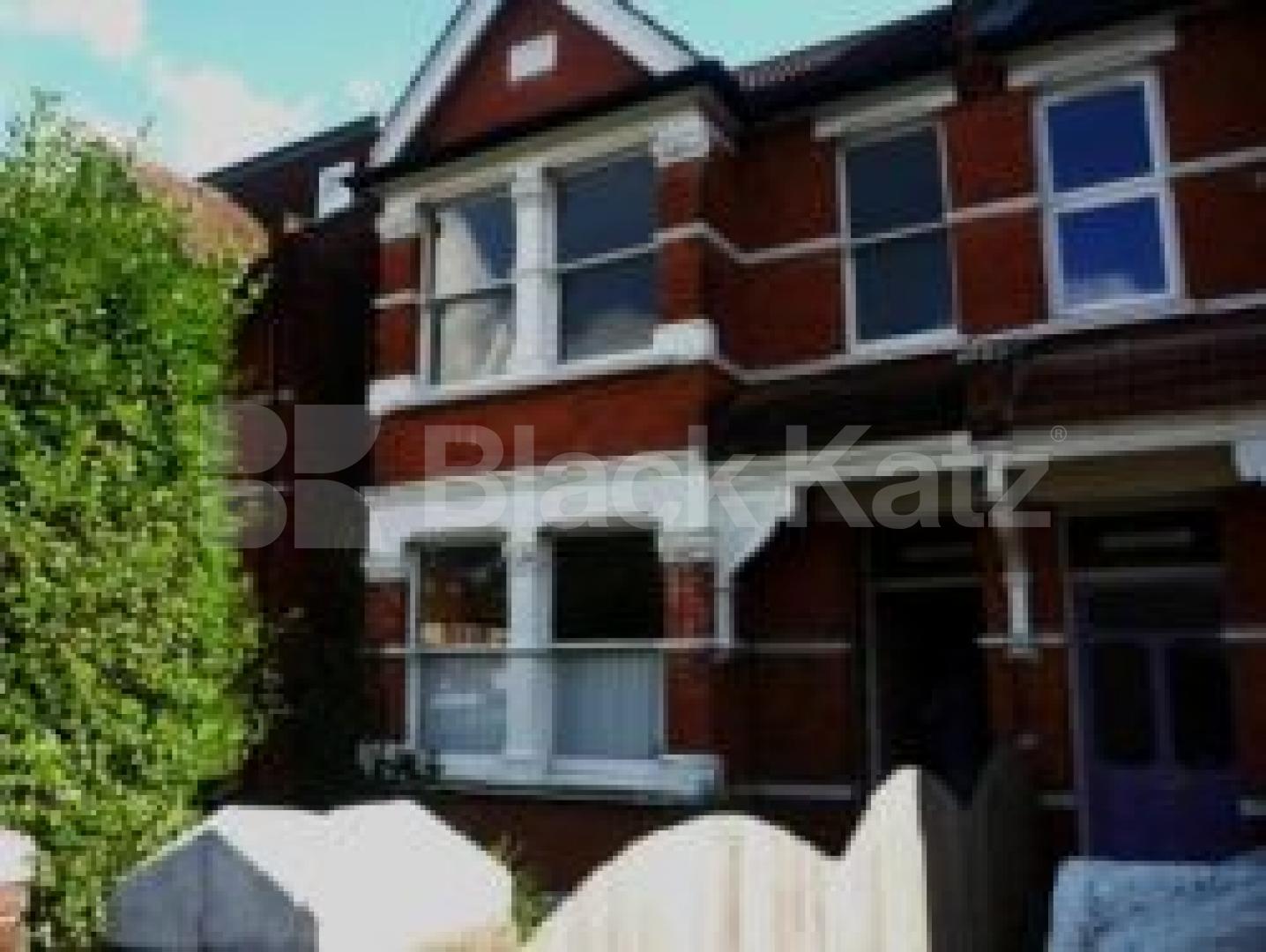 			New Instruction!, 2 Bedroom, 1 bath, 1 reception Maisonette			 Wilton Road, Muswell Hill