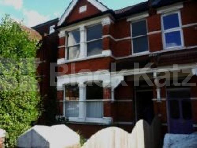 			New Instruction!, 2 Bedroom, 1 bath, 1 reception Maisonette			 Wilton Road, Muswell Hill