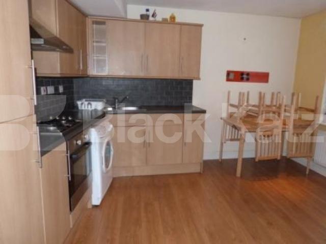 			Central Crouch End !, 2 Bedroom, 1 bath, 1 reception Flat			 Park Road, Crouch End