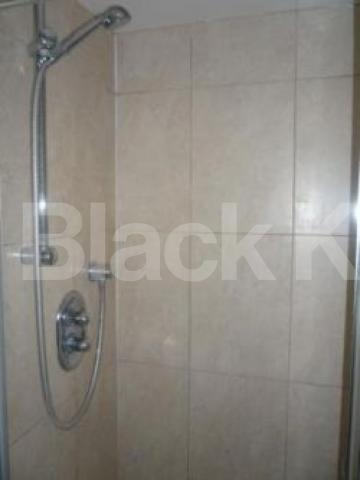 			MASSIVE HOUSE!, 5 Bedroom, 1 bath, 1 reception House			 Maryland Road, WOOD GREEN