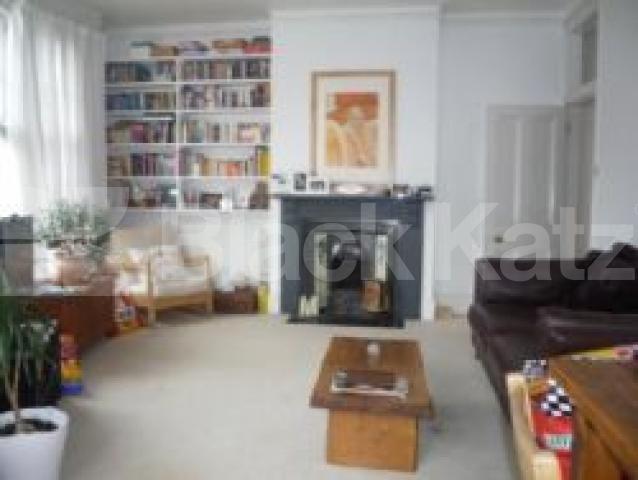 			2 Bedroom, 1 bath, 1 reception Flat			 Fairfield Gardens, CROUCH END