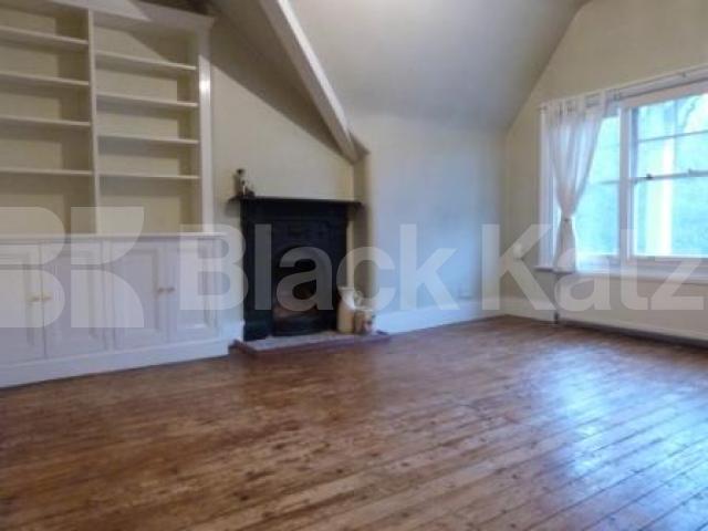 			2 Bedroom, 1 bath, 1 reception Flat			 Muswell Hill Road, Muswell Hill