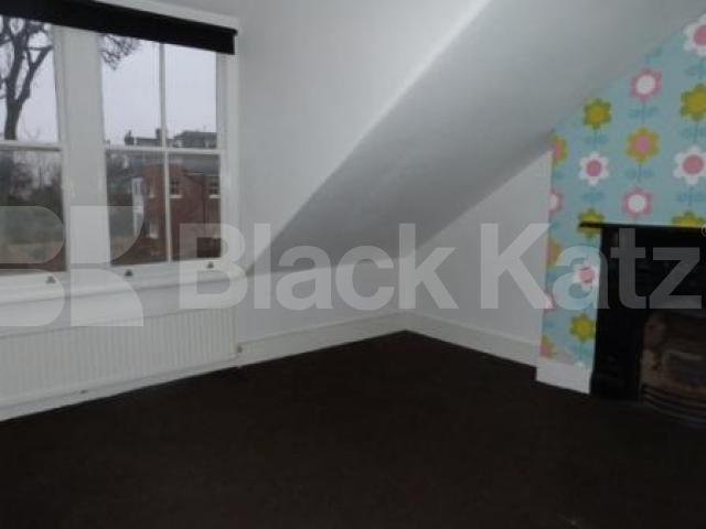 			2 Bedroom, 1 bath, 1 reception Flat			 Muswell Hill Road, Muswell Hill