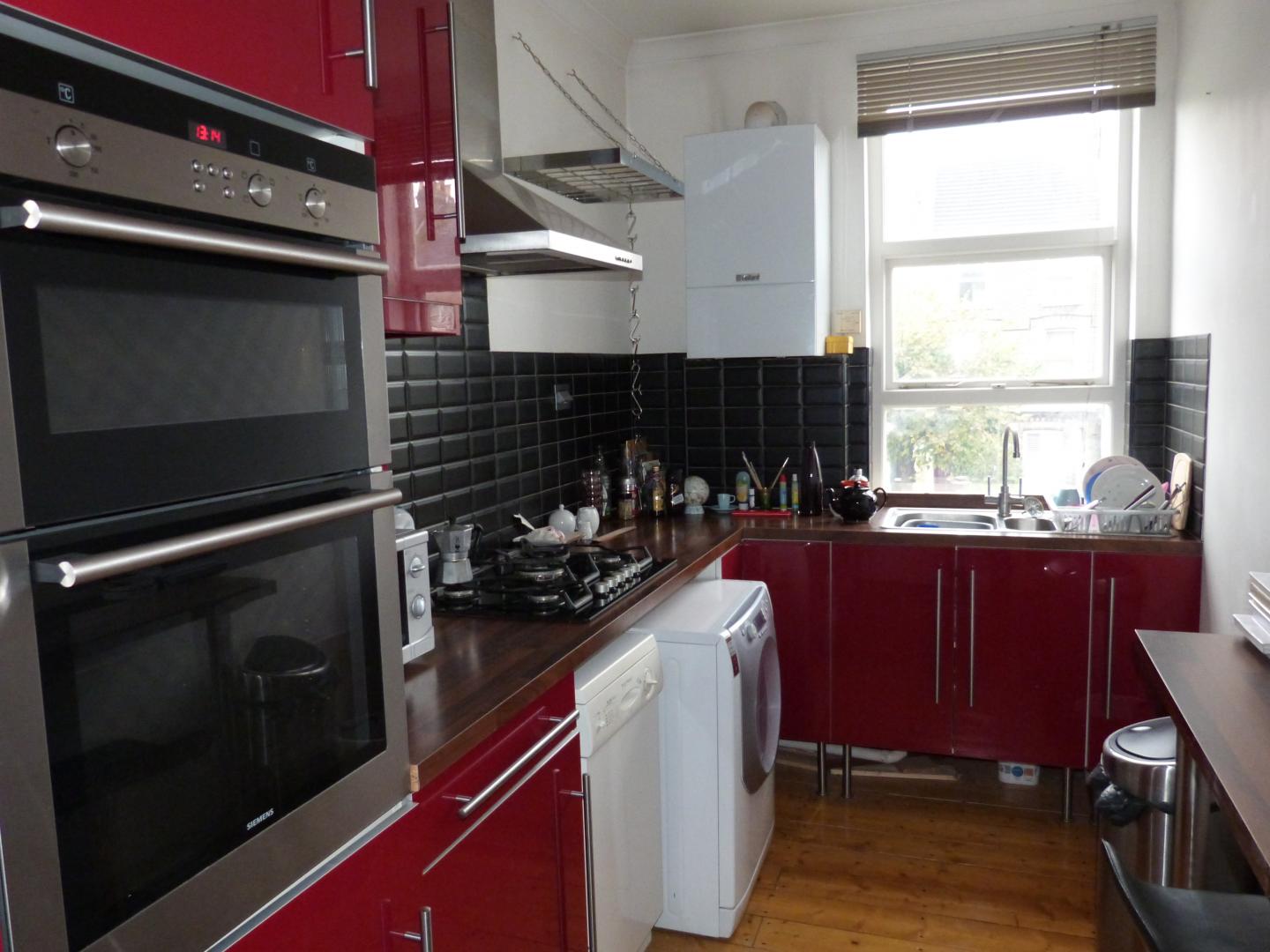 			NEW INSTRUCTION, 2 Bedroom, 1 bath, 1 reception Flat			 Lichfield Road, CRICKLEWOOD