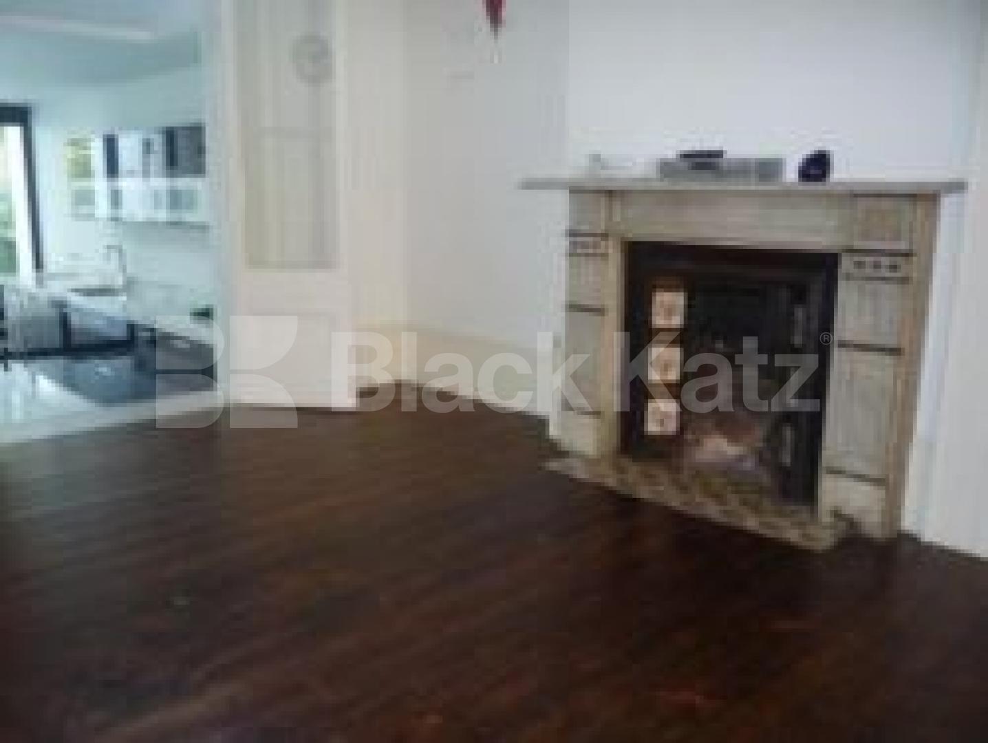 			Amazing house!, 5 Bedroom, 1 bath, 1 reception House			 Fairfield Road, CROUCH END